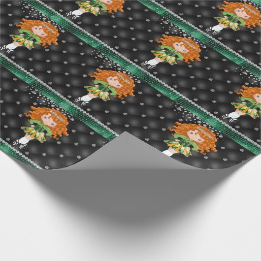 Custom Irish Dance Redhead Girl Green, Black Geschenkpapier (Ecke)