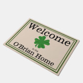 Custom Irish Family Large Willkommen im Kleeblatt Fußmatte (Schrägansicht)