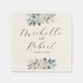 Custom Ivory & Blue Floral Wedding Serviette (Vorderseite)