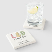 Custom L and D Nurse | Arbeitskräfte und Versorgun Steinuntersetzer (Seitenansicht)