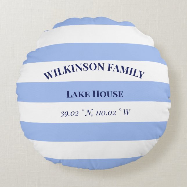 Custom Lake House Blue Stripes Rundes Kissen (Vorderseite)