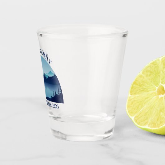 Custom Lake House Family Wiedersehen Summer Vacati Schnapsglas (Rechts)