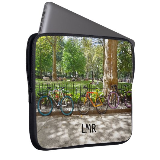 Custom Laptop Sleeve (Vorne Rechts)