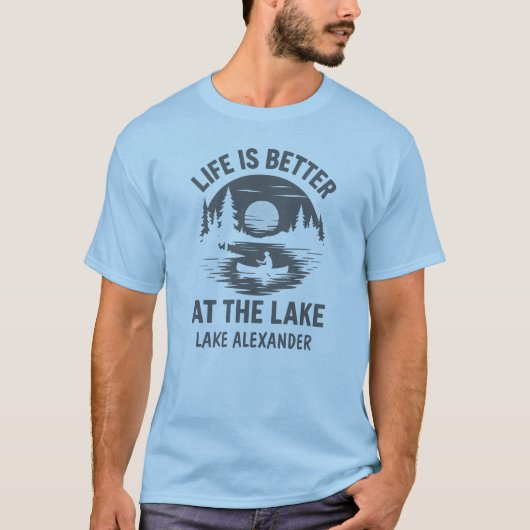 Custom Life is better at Lake Silhouette Canoe T-Shirt (Vorderseite)