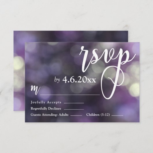 Custom Lila Bokeh Light & Typografie 32 UAWG RSVP Karte (Vorne/Hinten)