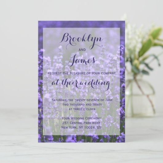 Custom Lila Lavender Wedding Einladungen (Stehend Vorderseite)