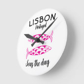 Custom Lissabon Portugal Küstenreise Grüner Fisch Runde Wanduhr (Winkel)