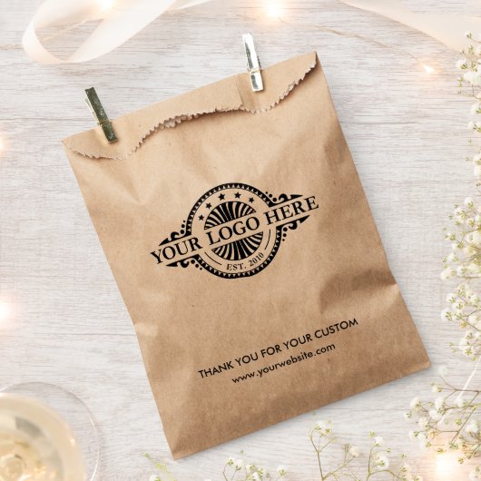 Custom Logo and Text Kraft Paper Bag Geschenktütchen (Ausgeschnitten)