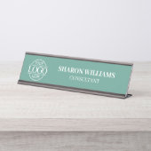 Custom Logo | Professional Teal Green Minimalist Schreibtischnamensplakette (Vorderseite )