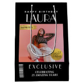 Custom Magazine Cover Modern Birthday Geschenktasc Mittlere Geschenktüte (Rückseite)