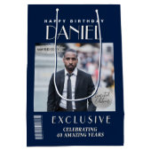 Custom Magazine Cover Modern Birthday Geschenktasc Mittlere Geschenktüte (Rückseite)