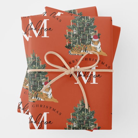 Custom Mercury Christmas Monogram Tiger & Tree Red Geschenkpapier Set (Beispiel)