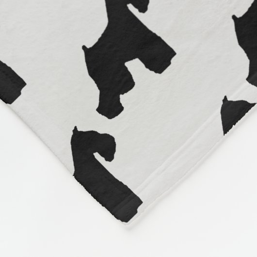 Custom Miniature Schnauzer Dog Silhouette Fleecedecke (Ecke)