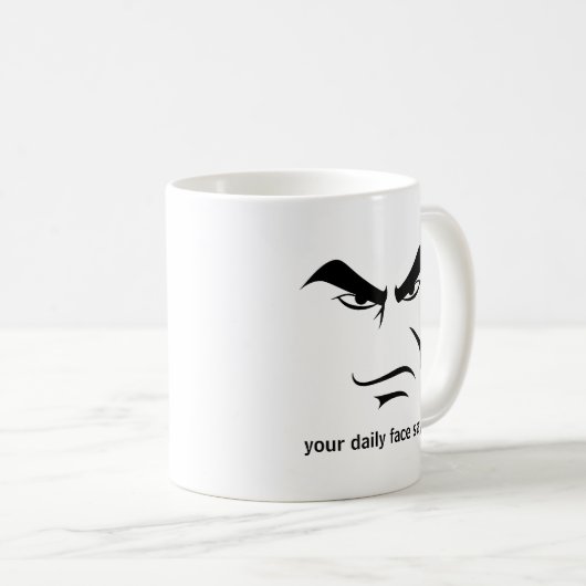 Custom Minimalist Expression Design Scowl Man Face Kaffeetasse (VorderseiteRechts)