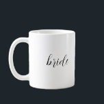 Custom Minimalistisch Script Bride Name Wedding Kaffeetasse<br><div class="desc">Benutzerdefinierter Name einer Minimalistischen Skriptbrücke Hochzeitsstiftung Tasse</div>