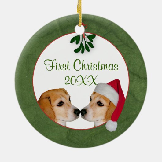 Custom Mistletoe Kiss First Christmas Ornament (Hinten)