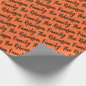 Custom Modern Family Name Burnt Orange Geschenkpapier (Ecke)