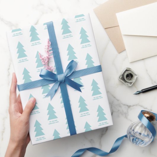 Custom Modern Minimalistisch Blue Christmas Trees Geschenkpapier (Schenken)