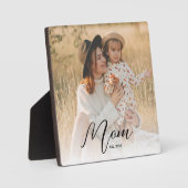 *Custom Mom Est. Modern Script White Overlay Photo Fotoplatte (Vorderseite)