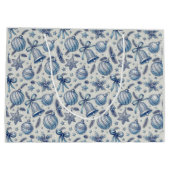 Custom Monogram Blue Toile Weihnachtsschmuck Große Geschenktüte (Rückseite)