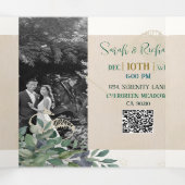 Custom Monogram Blush Floral Wedding Foto Dreifach Gefaltete Einladung (Innenseite Mitte)