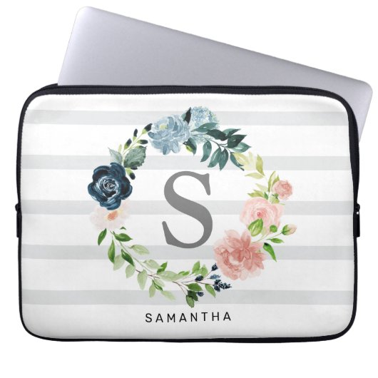 Custom Monogram Floral Wreath Greath Background Laptopschutzhülle (Vorderseite)