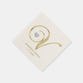 Custom Monogram Letter V Gold Heart Wedding Serviette (Ecke)