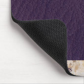 Custom Monogram Masculine Modernes Lila Leder Mousepad (Ecke)