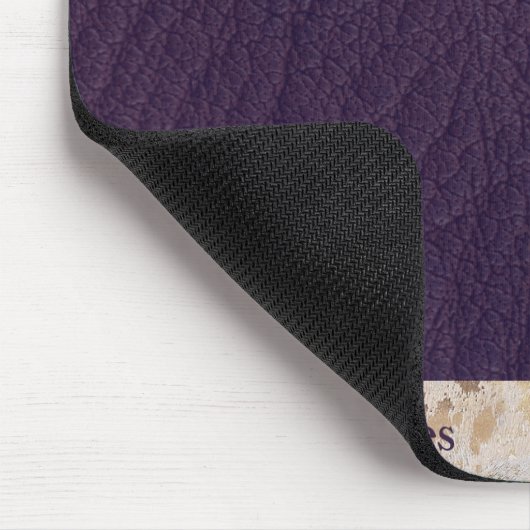 Custom Monogram Masculine Modernes Lila Leder Mousepad (Ecke)