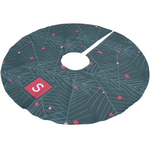 Custom Monogram Modern Spruce Red Holiday Polyester Weihnachtsbaumdecke (Schrägansicht)