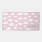 Custom Monogram Niedlich Girly Pink Cloud Geschenk Schreibtischunterlage (Vorderseite)