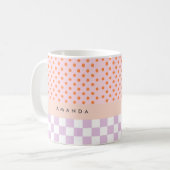 Custom Monogram Pastel Polka Dot Lilac Karo Gesche Kaffeetasse (Vorderseite Links)