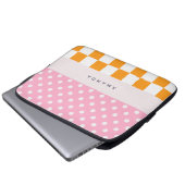 Custom Monogram Pink Orange Polka Dot Karo Laptopschutzhülle (Vorne Knopf)