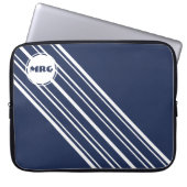 Custom Monogram Sapphire Blue mit White Strips Laptopschutzhülle (Vorderseite)