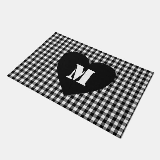 Custom Monogram Script Heft Schwarz & Weiß kariert Fußmatte (Schrägansicht)