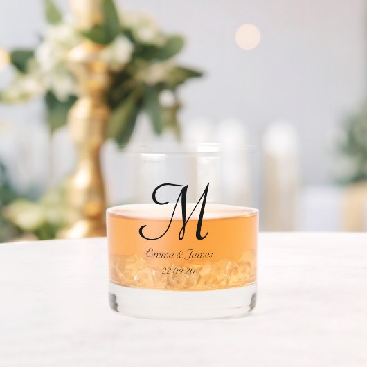 Custom Monogram Script Name Wedding Party Whiskyglas (Insitu (Hochzeit))