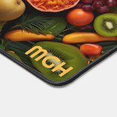 Custom Monogram Tropical Fruits Schreibtischunterlage (Ecke)