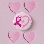 Custom Monogramm Brustkrebs Awareness Ribbon Button<br><div class="desc">Das rosa Band ist zum universellen Symbol für Brustkrebs geworden,  indem sie das Bewusstsein schärft,  die Unterstützung leistet und Frauen solidarisch zusammenbringt.</div>