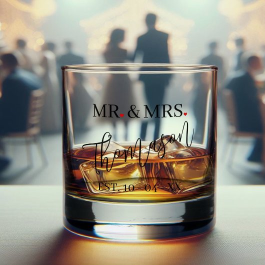 Custom Mr. and Mrs. Name Red Heart Black Text Schr Whiskyglas