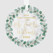 Custom Mr. and Mrs. Our First Christmas Verheirate Ornament (Rückseite)
