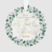 Custom Mr. and Mrs. Our First Christmas Verheirate Ornament (Vorderseite)