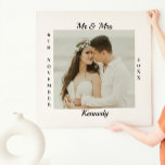 Custom Mr. Monogram Name Date Foto Wedding Leinwanddruck<br><div class="desc">Elegante Fotovorlage und individuelles Kalligrafieschrift-Design zur Personalisierung der Leinwand für Ihre Bedürfnisse. Passen Sie es mit dem neu vermählten Foto ,  Monogramm und Hochzeitstag an.</div>