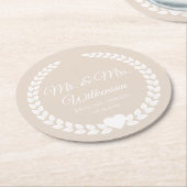 Custom Mr. & Mrs. Bride und Groom neu verheiratet Runder Pappuntersetzer (Angewinkelt)