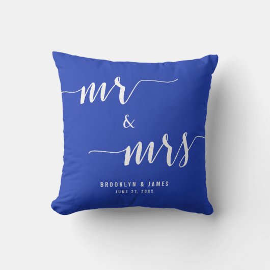 Custom Mr. und Mrs. Royal Blue Wedding Pillows Kissen (Vorderseite)