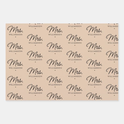 Custom Mrs. Est. Modern Elegant Script Newlywed Geschenkpapier Set (Vorderseite 3)