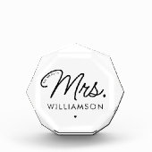 Custom Mrs. Est. Modernes, elegantes Script neu Fotoblock (Vorderseite)