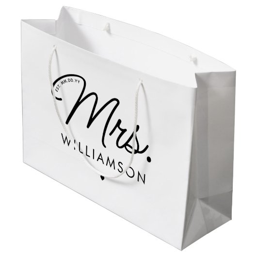 Custom Mrs. Est. Modernes, elegantes Script neu Große Geschenktüte (Rückseite Schrägansicht)