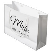Custom Mrs. Est. Modernes, elegantes Script neu Große Geschenktüte (Vorderseite Schrägansicht)