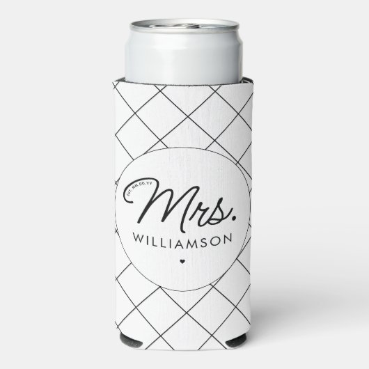 Custom Mrs. Est. Modernes, elegantes Script neu Selters Dosenkühler (Seltzer Rückseite)