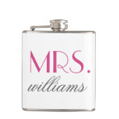 Custom Mrs Wedding Flask | Überbrückungsgeschenke Flachmann (Vorderseite)